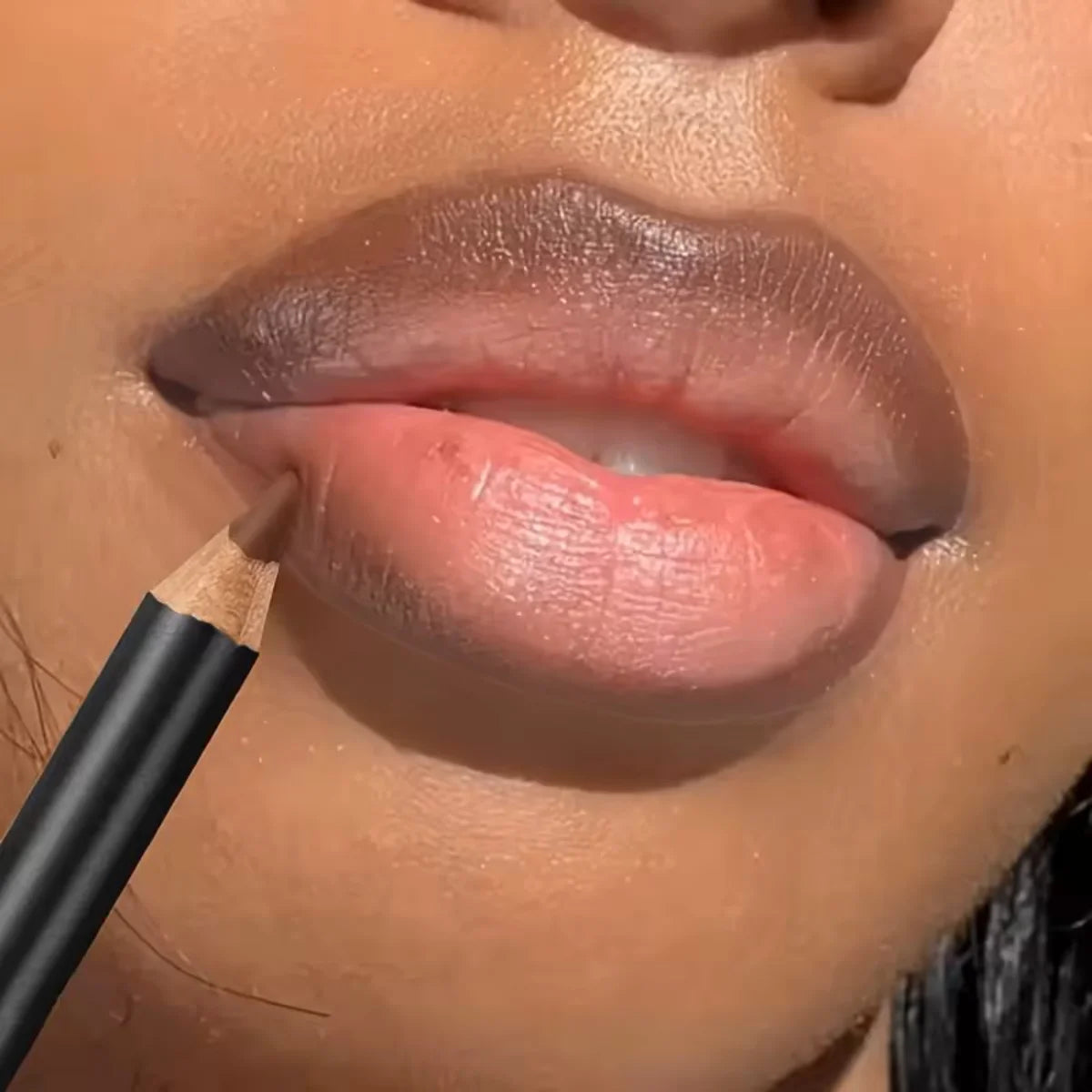Perfect Lip Contour
